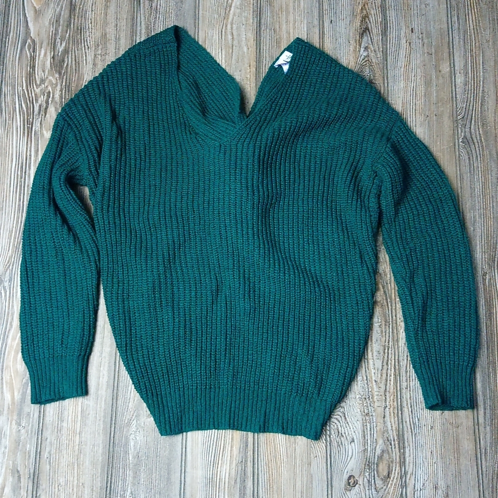Olga Green Knit Ribbed V Neck Tie Knit Twist Back Detail Swear Top